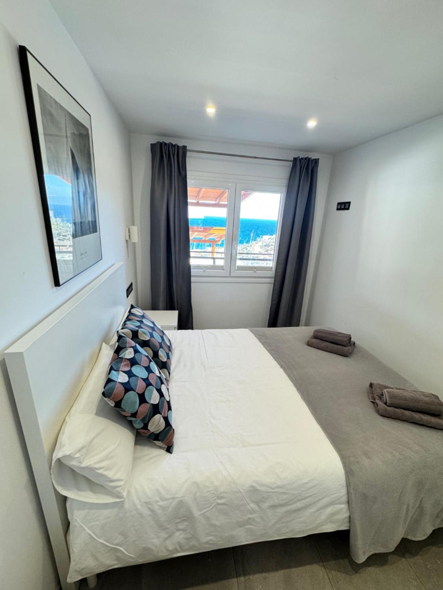 El Faro De Genoveses Apartment